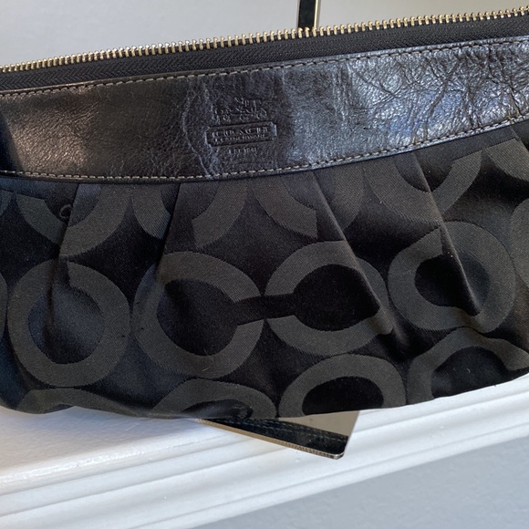 Coach Black Signature Purse with Leather Trim. - Picture 3 of 7